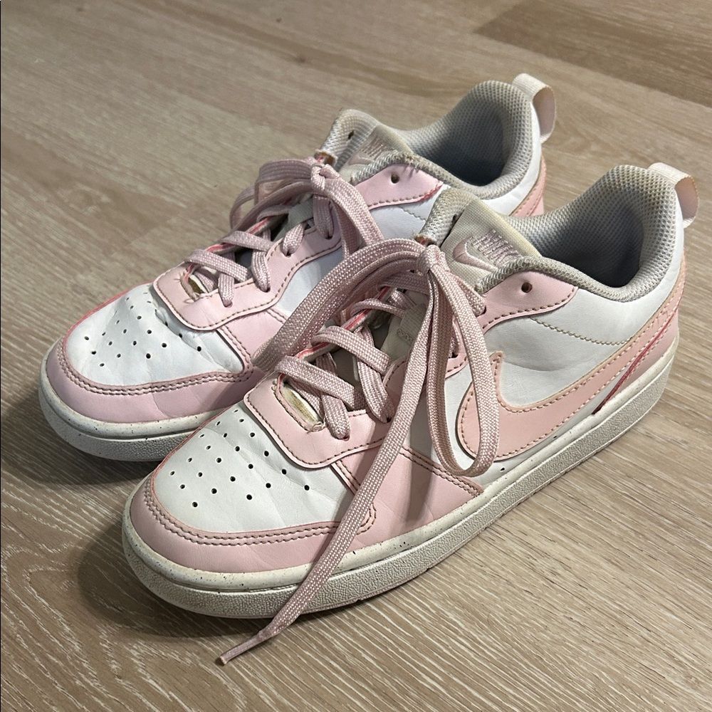 Nike Court Borough Low Recraft Sz 5Y Pink and White